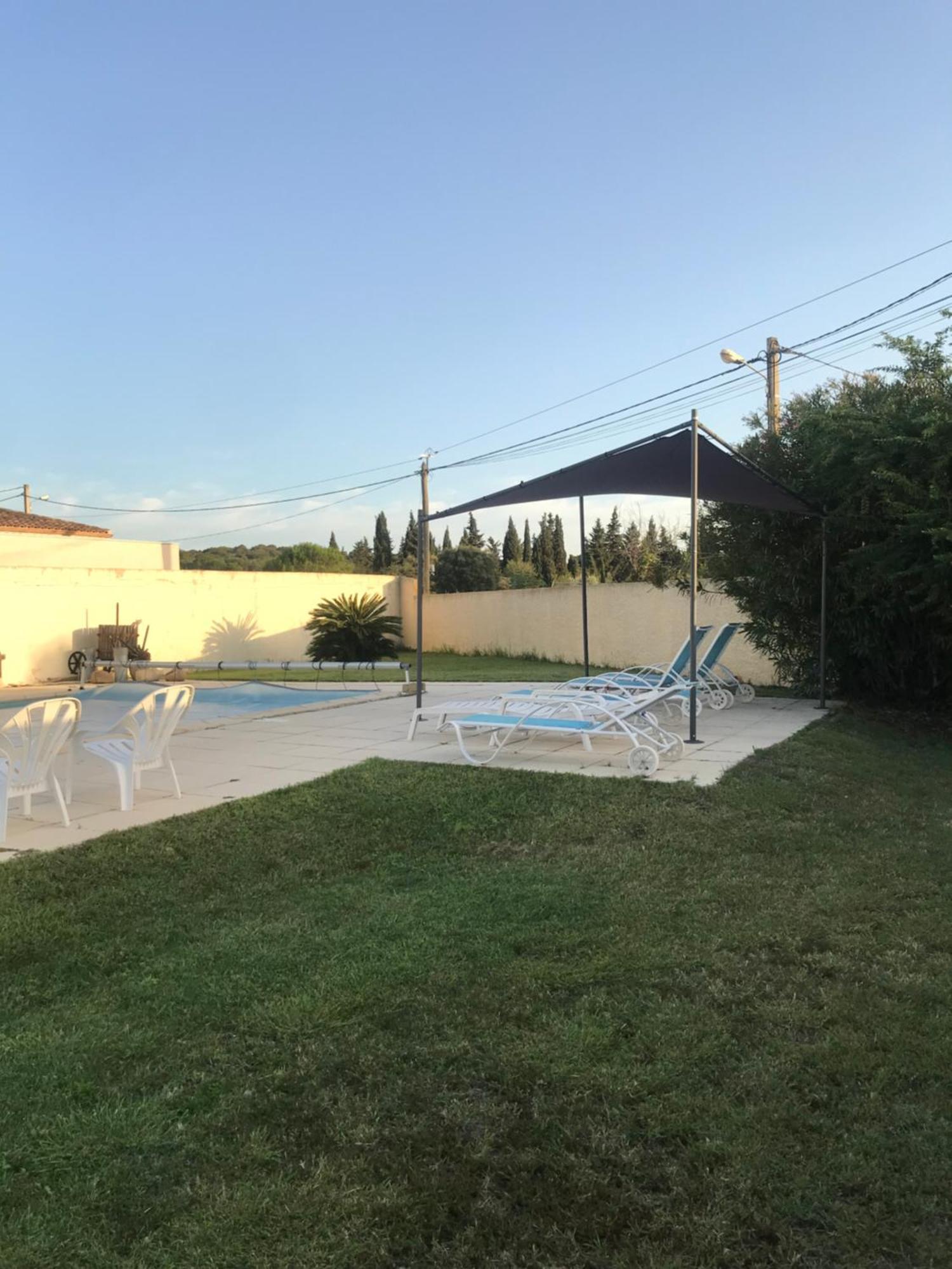 Les Hirondelles Apartment Bessan Bagian luar foto